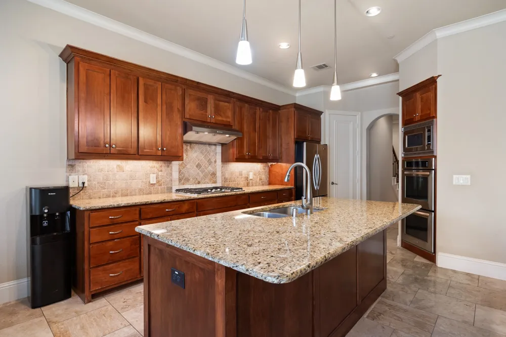 14737 Stanford Court Addison, TX 75254