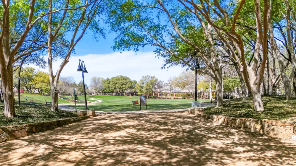 14737 Stanford Court Addison, TX 75254