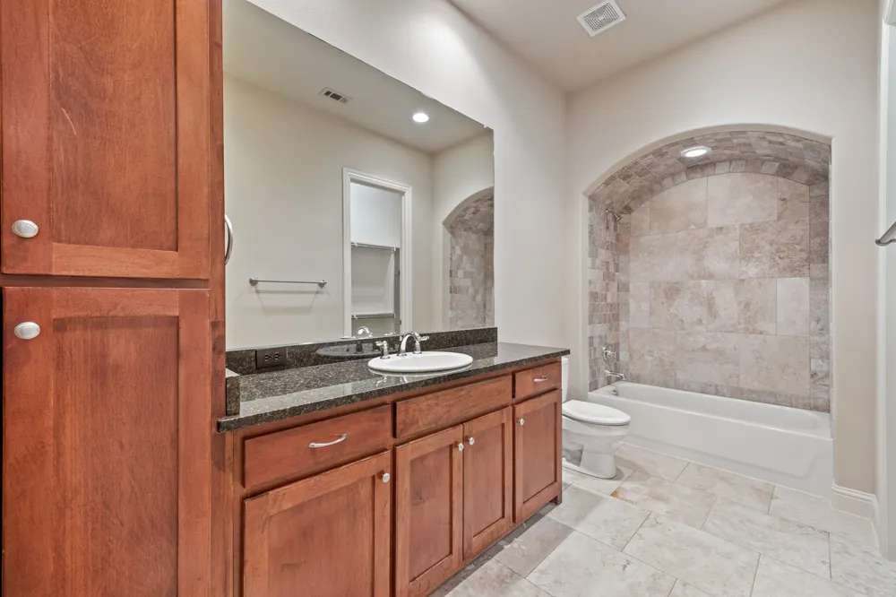 14737 Stanford Court Addison, TX 75254