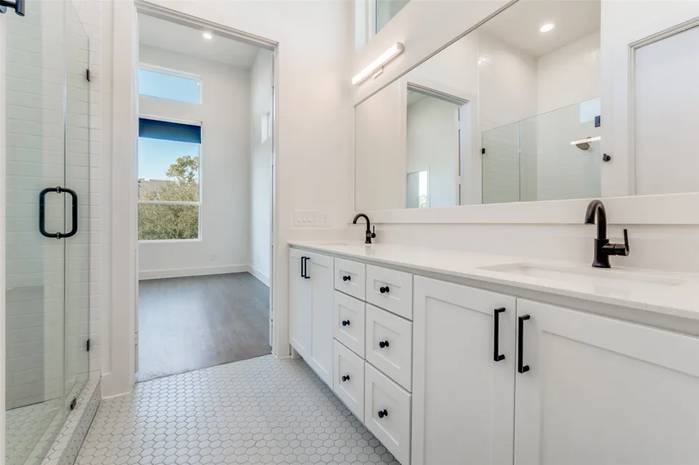 4718 Bryan Street #203 Dallas, TX 75204