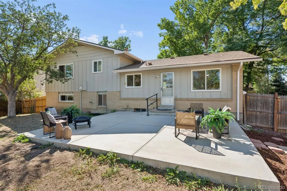 7567 E Fremont Drive Centennial, CO 80112