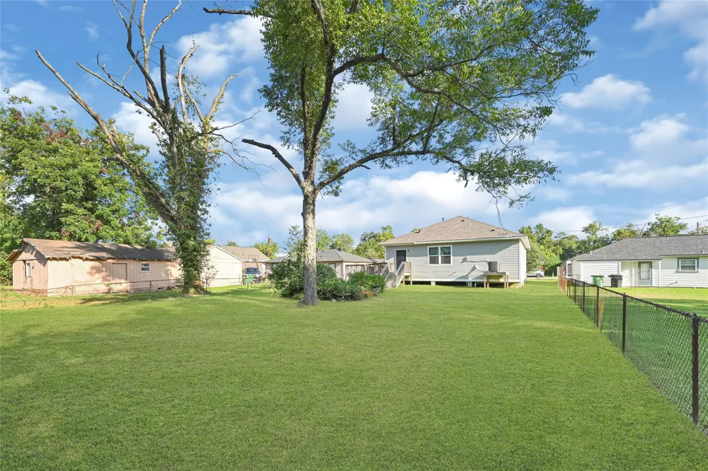 7622 Touchstone Street Houston, TX 77028
