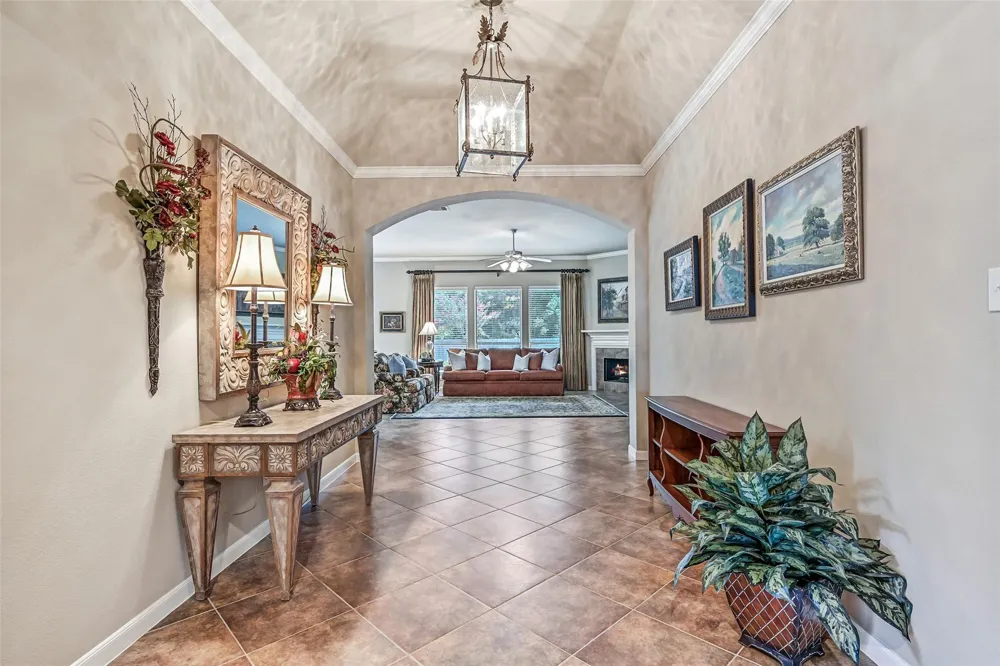 2427 Pioneer Oaks Drive Fresno, TX 77545