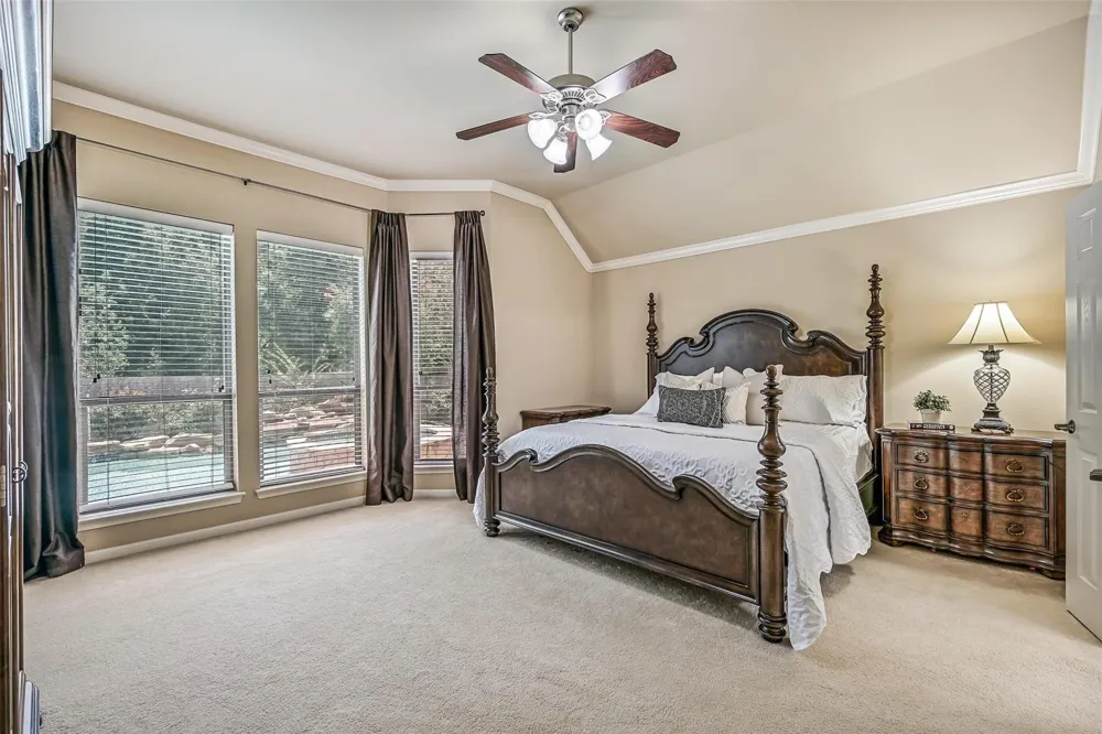 2427 Pioneer Oaks Drive Fresno, TX 77545