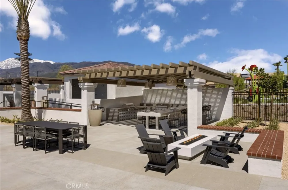 16588 Bottlebrush Lane #2 Fontana, CA 92336