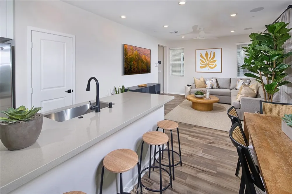 16588 Bottlebrush Lane #2 Fontana, CA 92336
