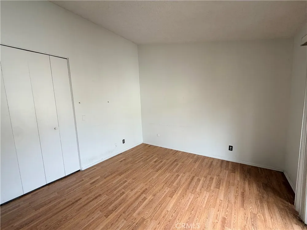 1661 Neil Armstrong #242 Montebello, CA 90640