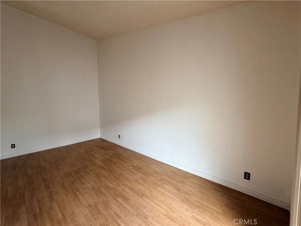 1661 Neil Armstrong #242 Montebello, CA 90640