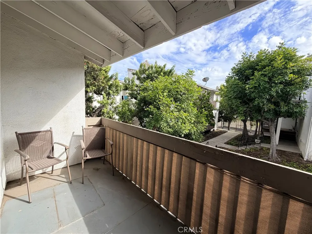 1661 Neil Armstrong #242 Montebello, CA 90640