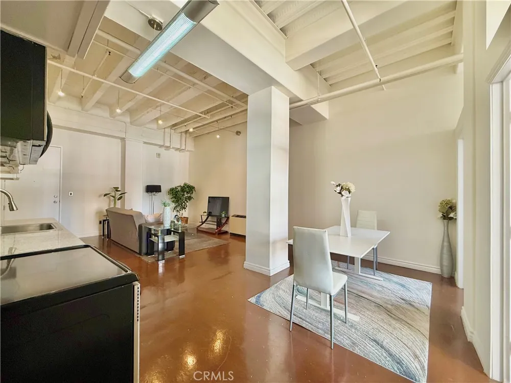 312 W 5th Street #701 Los Angeles, CA 90013
