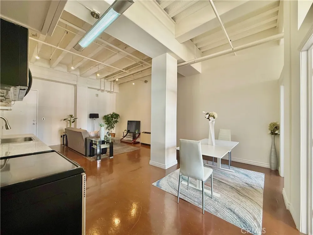 312 W 5th Street #701 Los Angeles, CA 90013