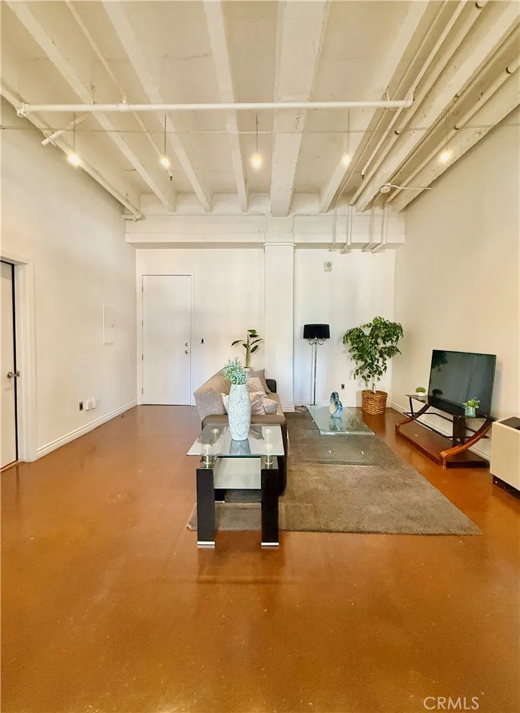 312 W 5th Street #701 Los Angeles, CA 90013
