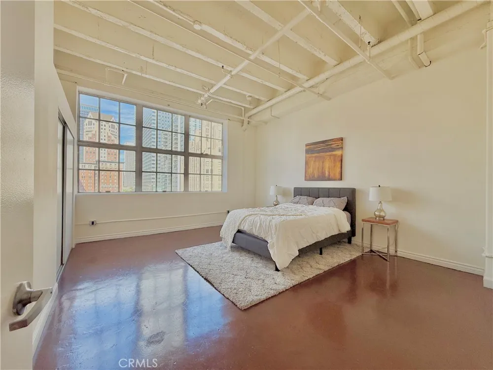 312 W 5th Street #701 Los Angeles, CA 90013