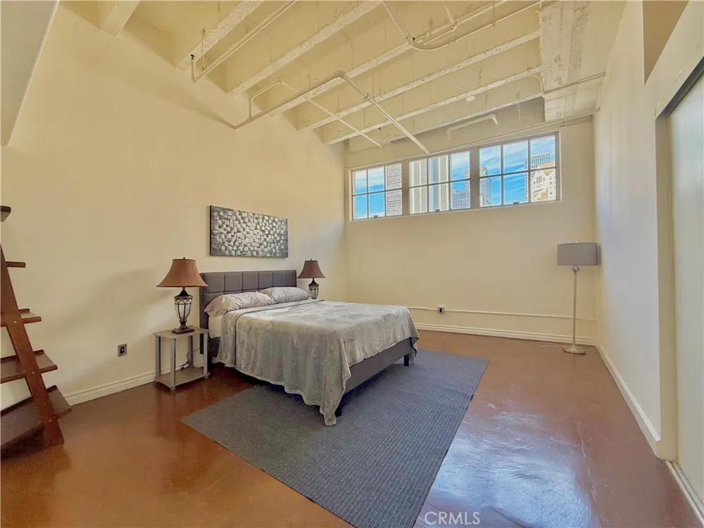 312 W 5th Street #701 Los Angeles, CA 90013