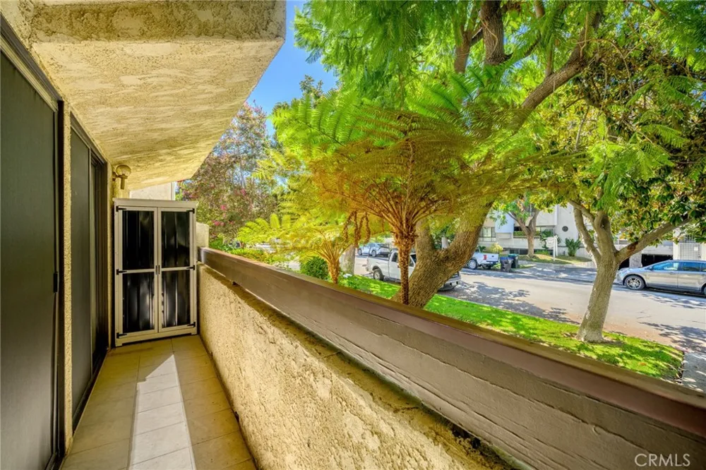 543 W Stocker Street #14 Glendale, CA 91202