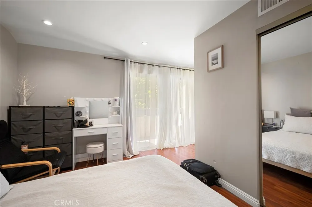 543 W Stocker Street #14 Glendale, CA 91202