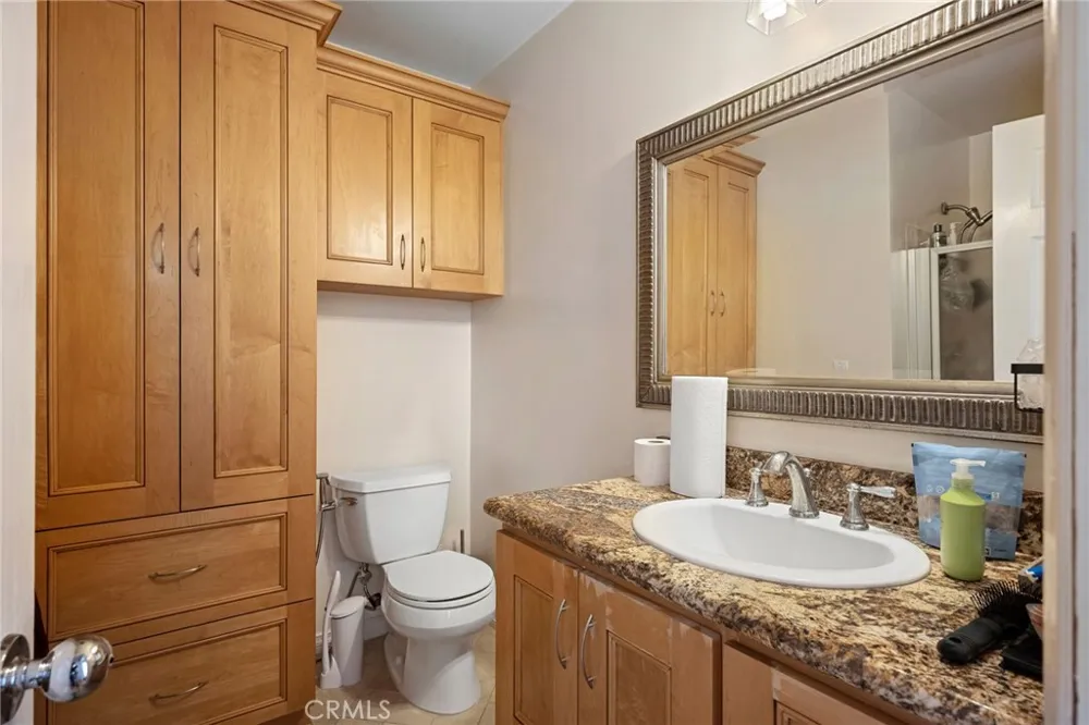 543 W Stocker Street #14 Glendale, CA 91202