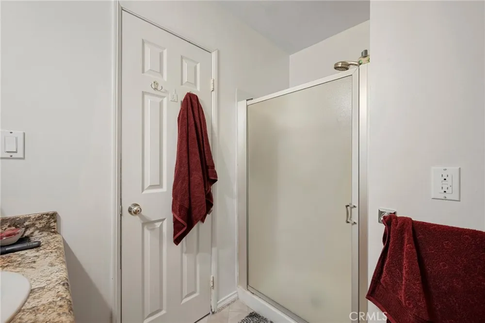 543 W Stocker Street #14 Glendale, CA 91202