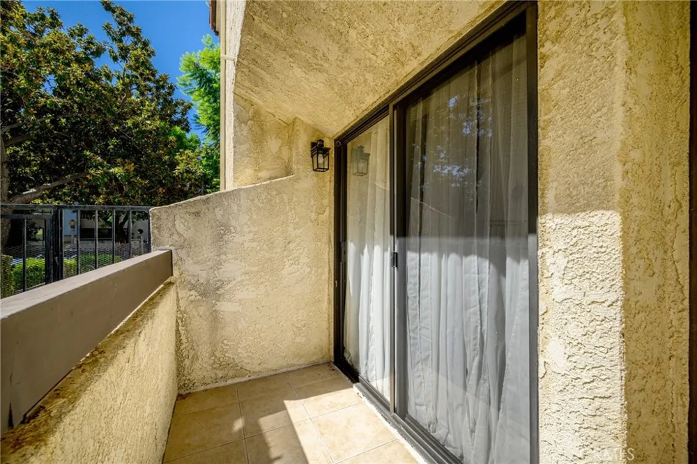 543 W Stocker Street #14 Glendale, CA 91202