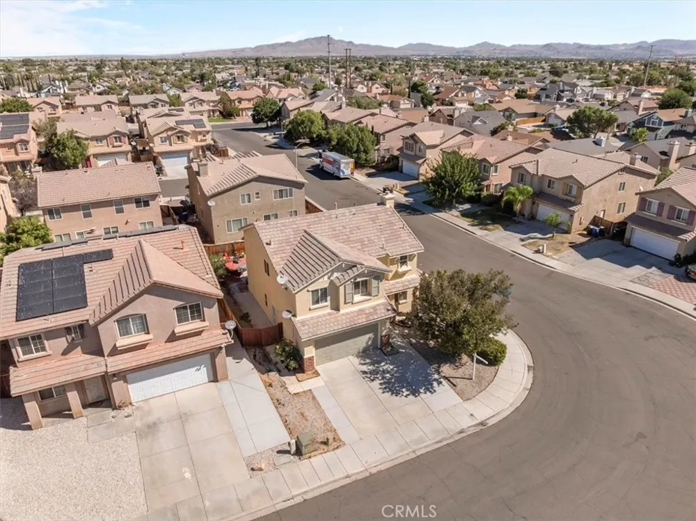 13772 Helena Rd Victorville, CA 92392