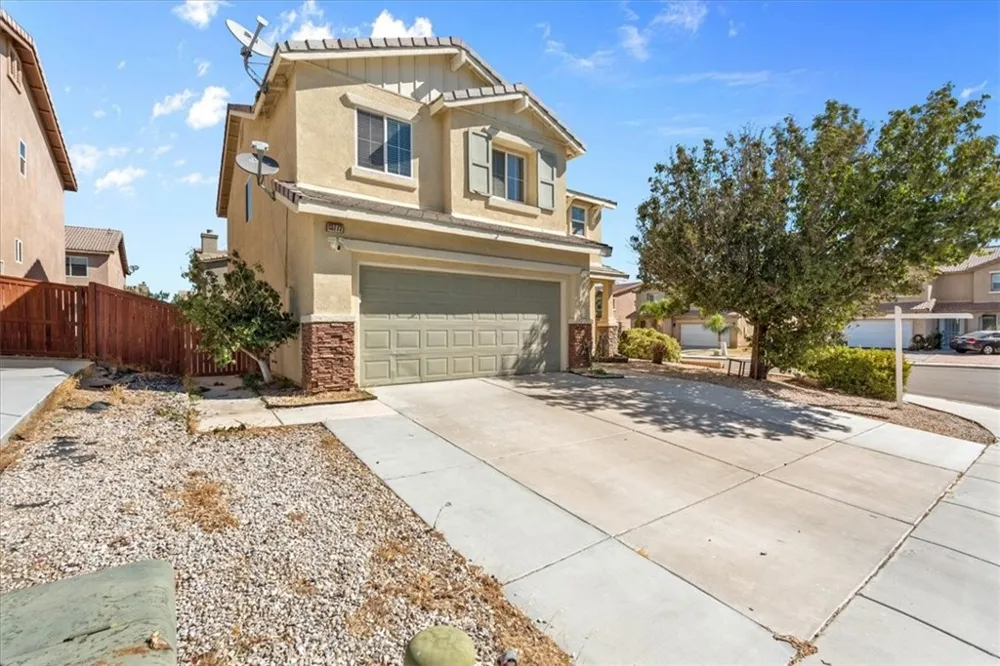 13772 Helena Rd Victorville, CA 92392