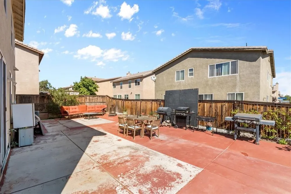 13772 Helena Rd Victorville, CA 92392