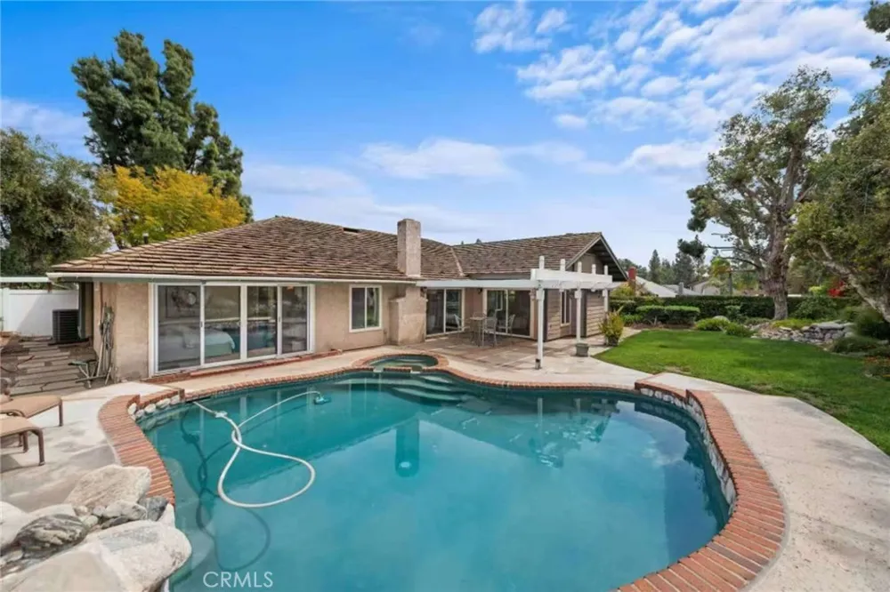 4951 Oak Tree Court Yorba Linda, CA 92886