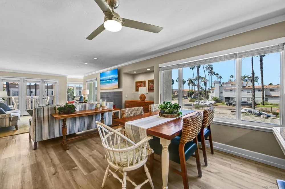 510 Pacific #4 Oceanside, CA 92054