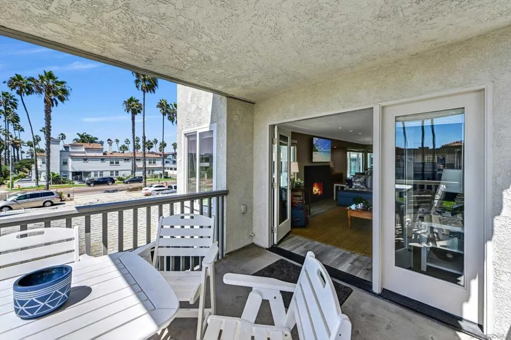 510 Pacific #4 Oceanside, CA 92054
