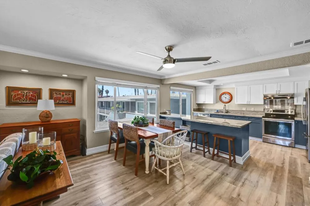 510 Pacific #4 Oceanside, CA 92054