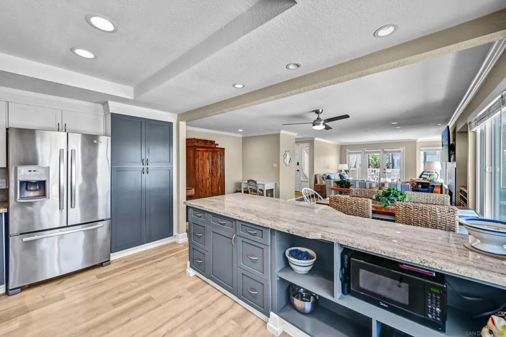 510 Pacific #4 Oceanside, CA 92054