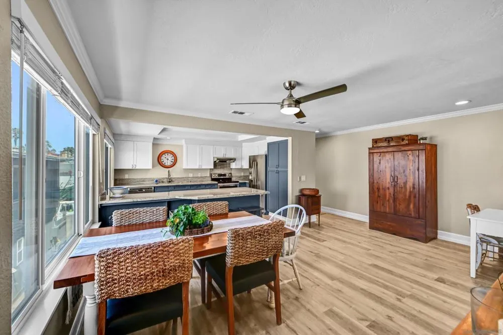 510 Pacific #4 Oceanside, CA 92054