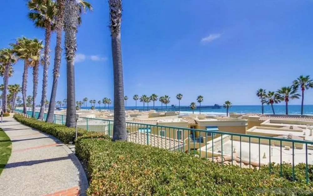 510 Pacific #4 Oceanside, CA 92054