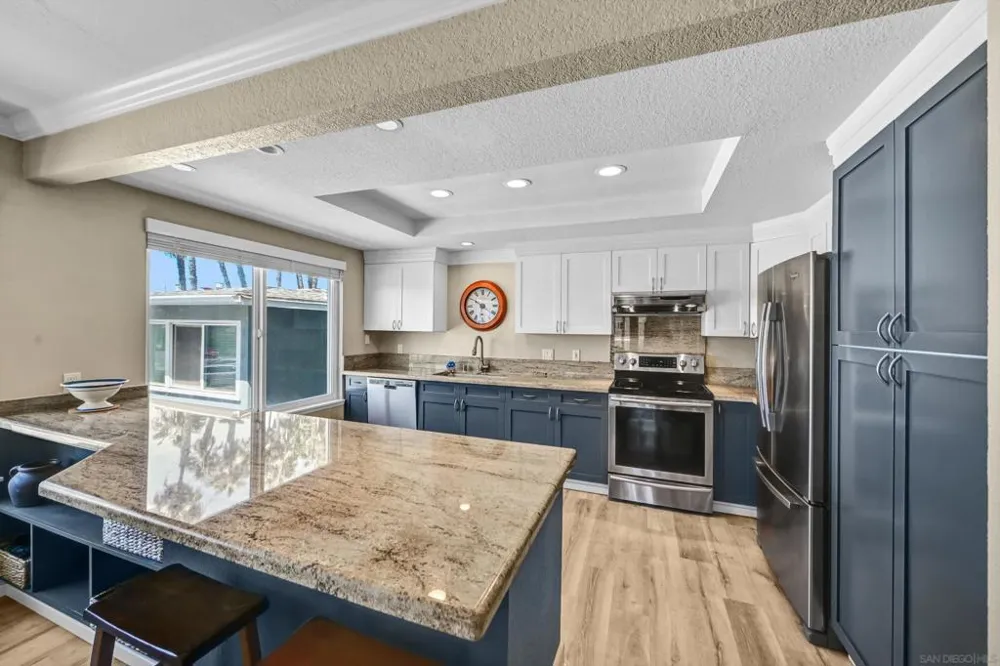 510 Pacific #4 Oceanside, CA 92054