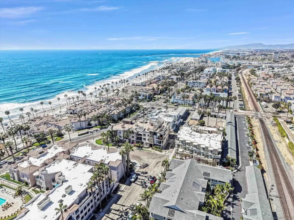 510 Pacific #4 Oceanside, CA 92054