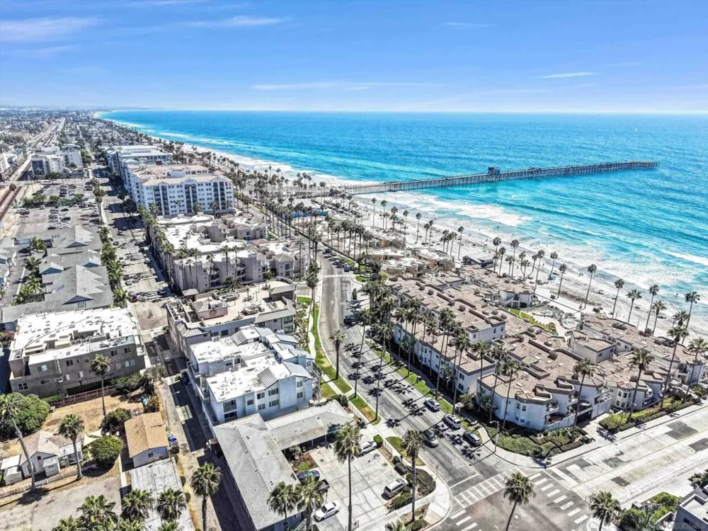 510 Pacific #4 Oceanside, CA 92054
