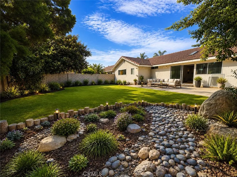 17627 Fremont Fountain Valley, CA 92708