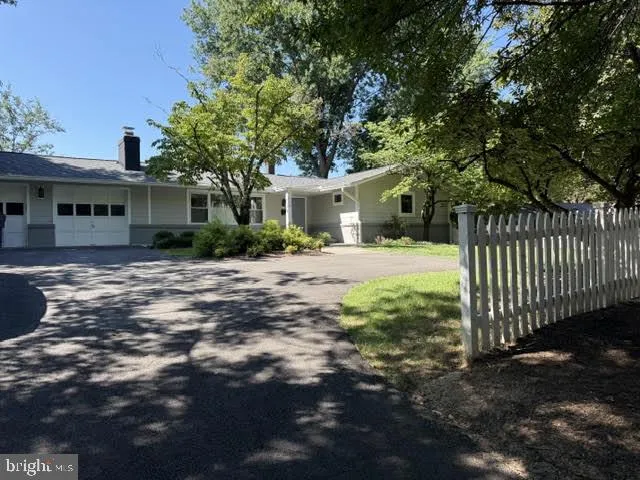 1003 COLLINGWOOD ROAD Alexandria, VA 22308