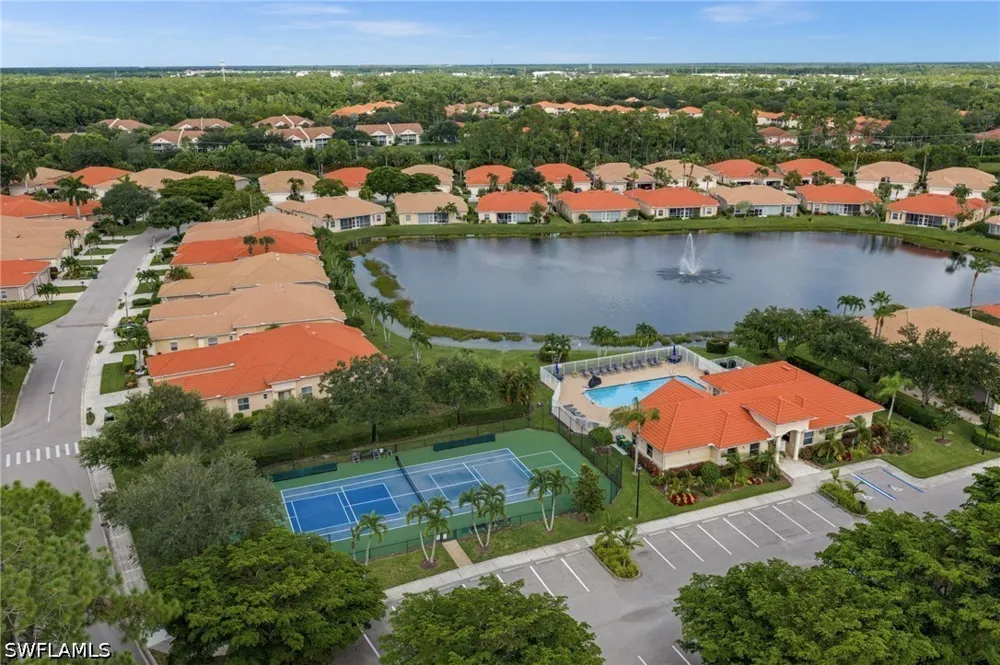 Gabriel Circle #1 Naples, FL 34104