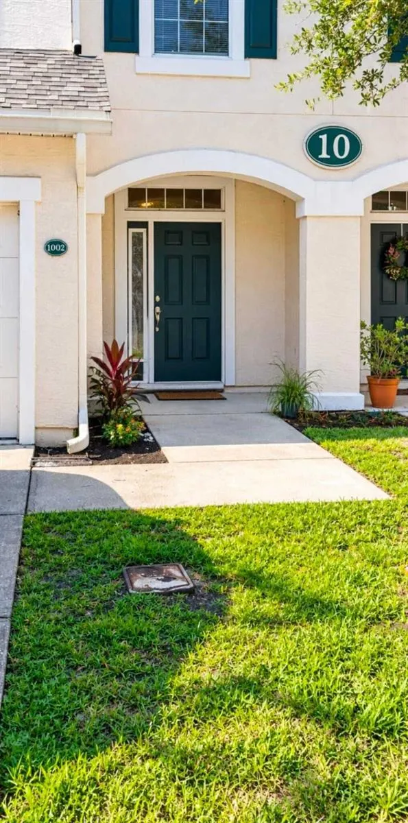 5260 COLLINS ROAD #1002 Jacksonville, FL 32244