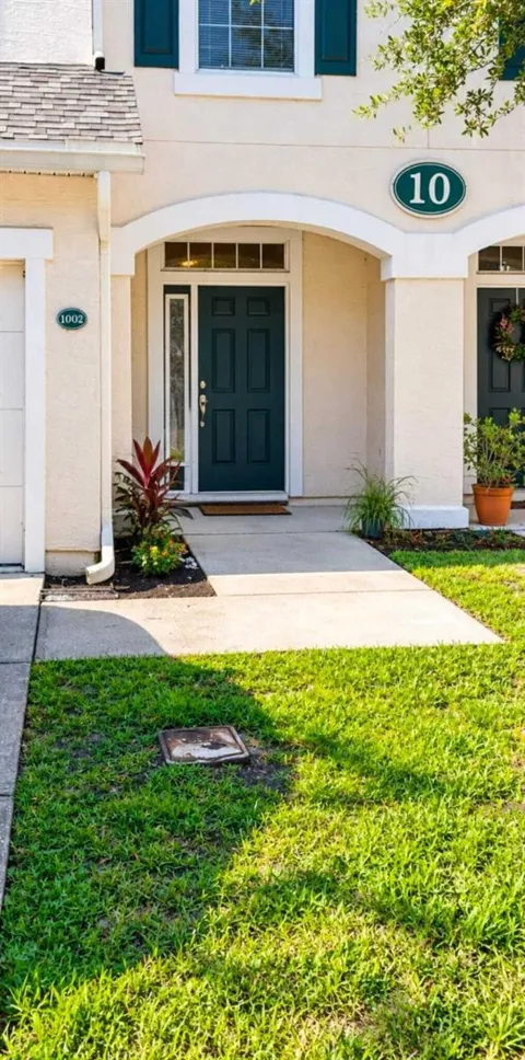 5260 COLLINS ROAD #1002