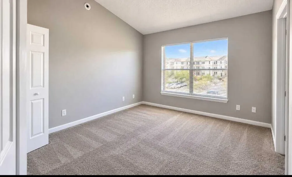 5260 COLLINS ROAD #1002 Jacksonville, FL 32244