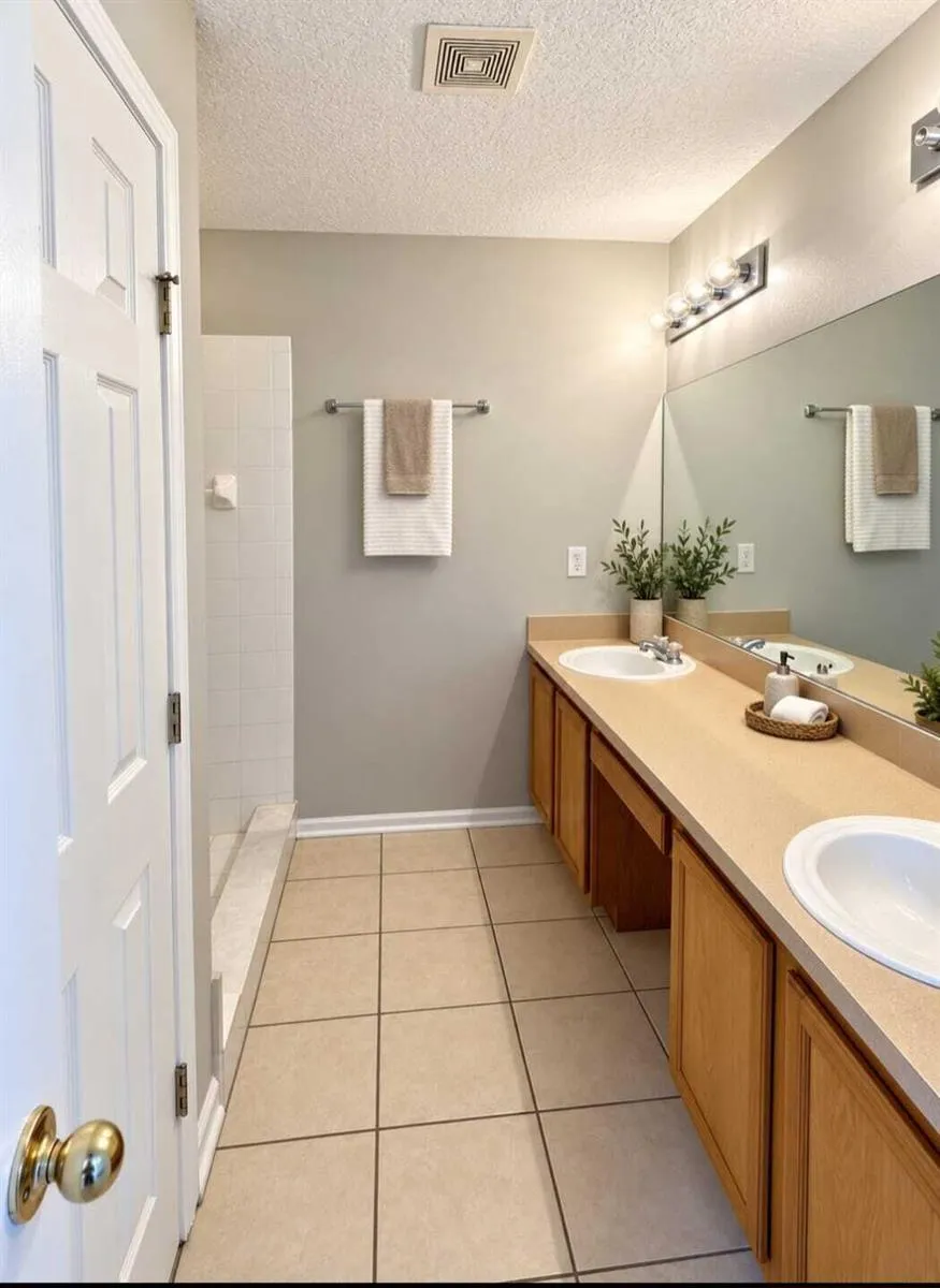 5260 COLLINS ROAD #1002 Jacksonville, FL 32244