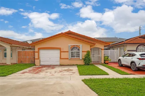 7627 W 34th Ct
