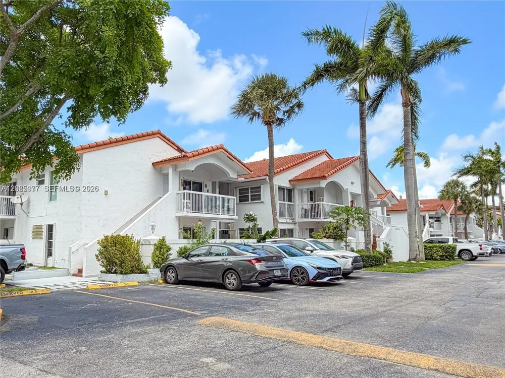 15390 SW 76 Terr #207 Miami, FL 33193