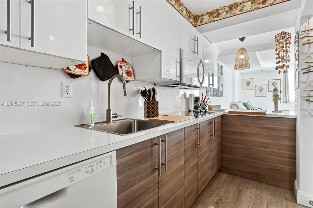 1255 Collins Ave #508 Miami Beach, FL 33139