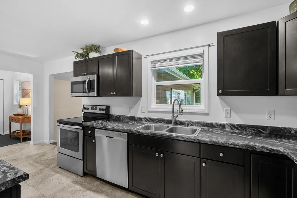 1431 Edington Street Portage, MI 49024