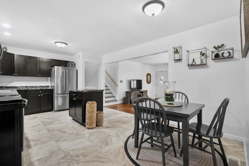 1431 Edington Street Portage, MI 49024