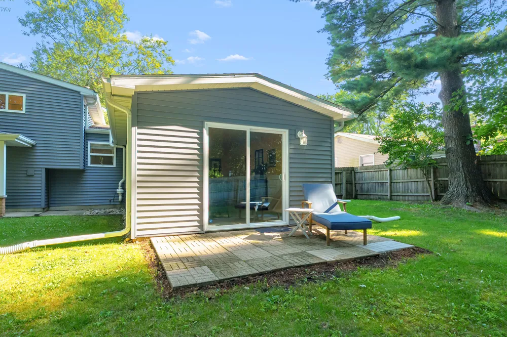 1431 Edington Street Portage, MI 49024