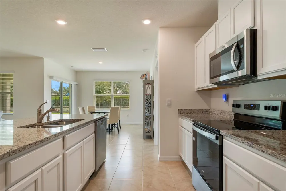 3669 RORY OAK CIRCLE Apopka, FL 32703